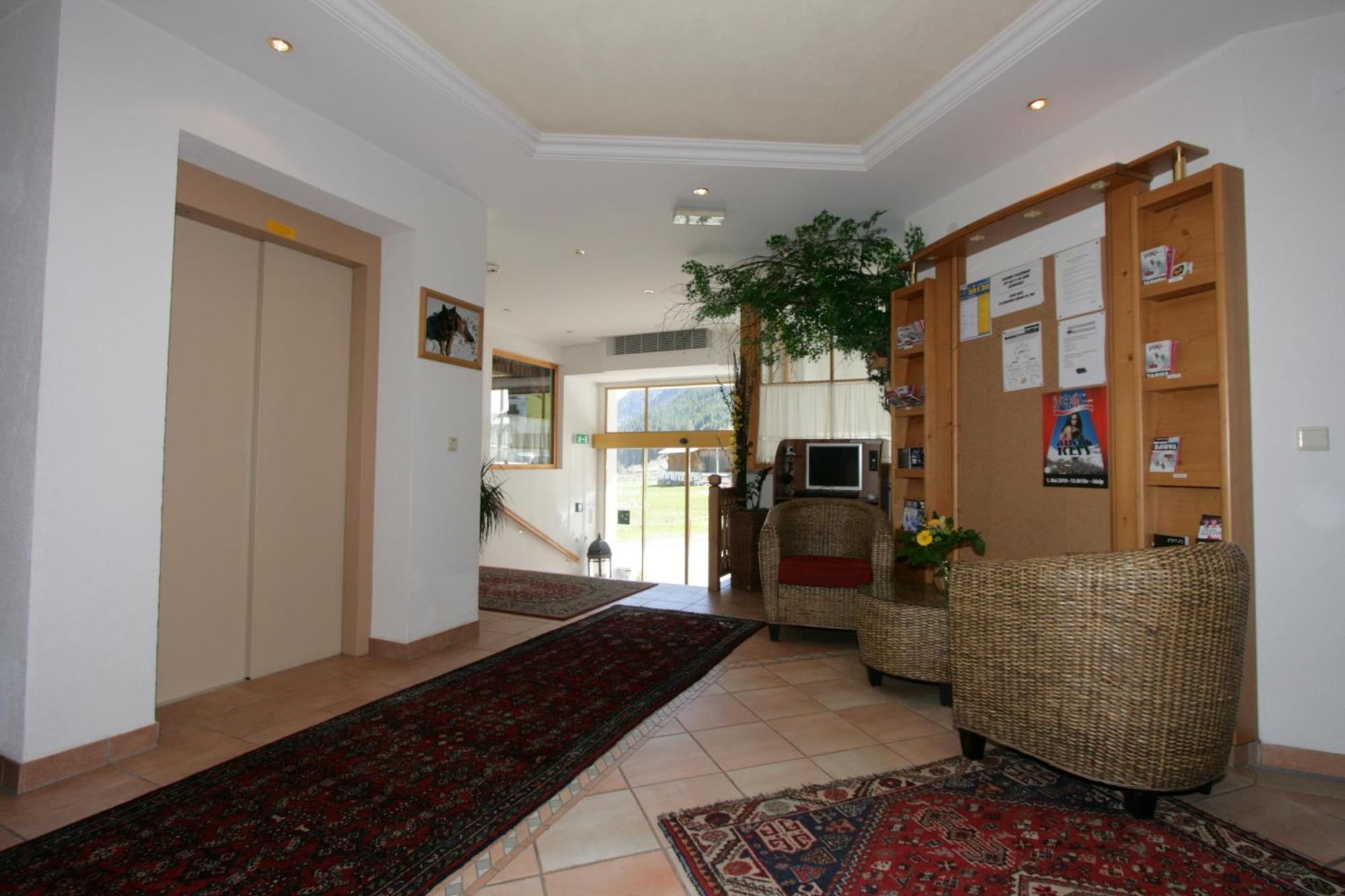 Hotel Garni Litzner Ischgl Exterior photo